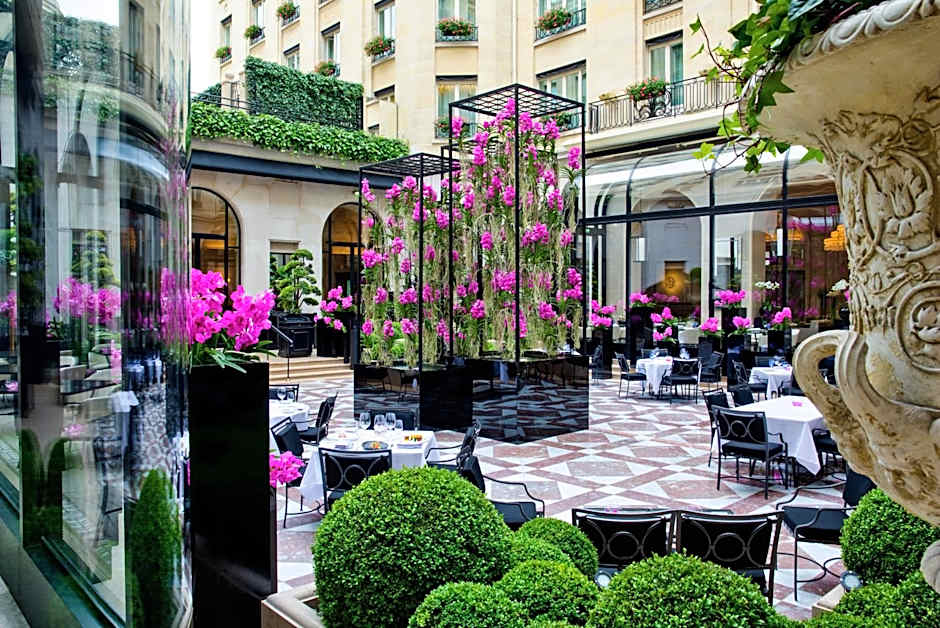 Four Seasons Hotel George V Paris