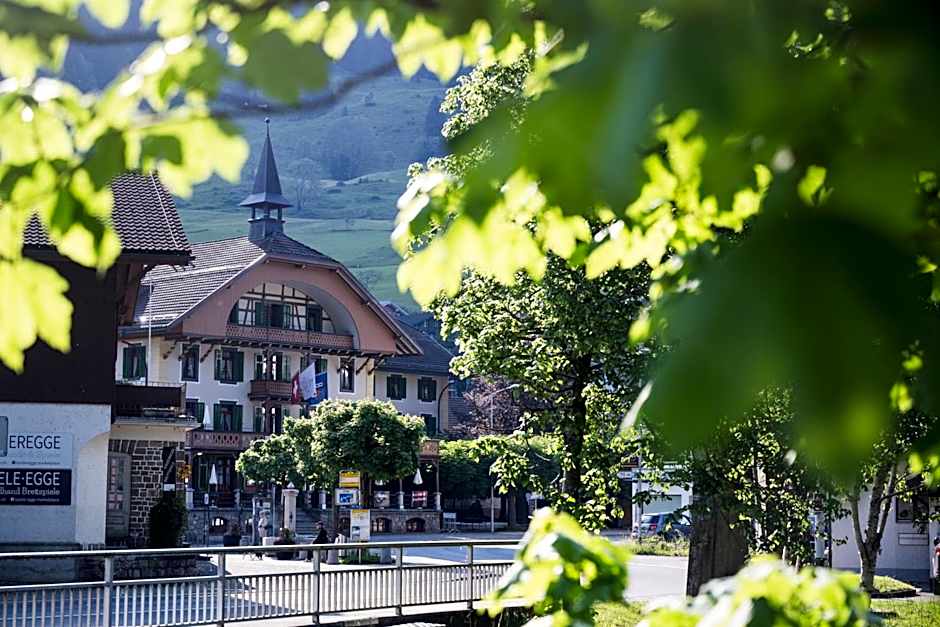 FLUHLI Hotel Kurhaus