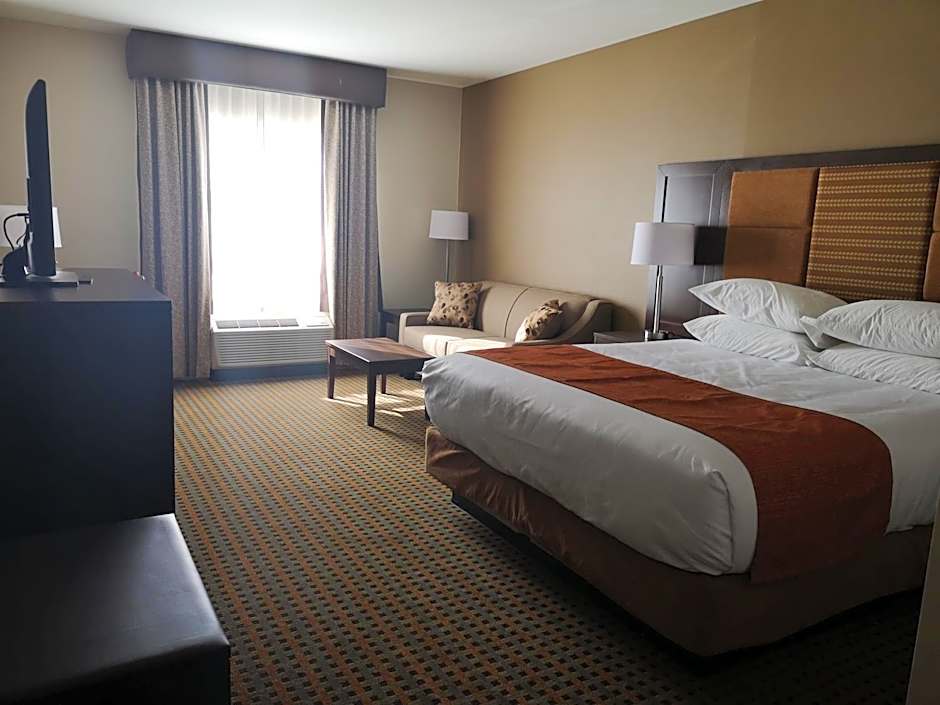 Best Western Plus Hinton Inn & Suites