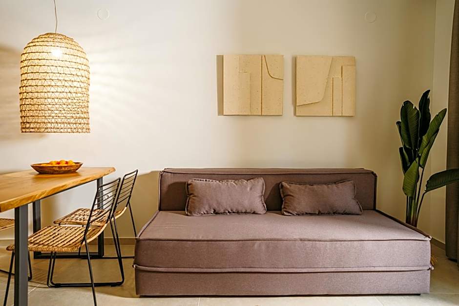 Funtukaki by the Pool