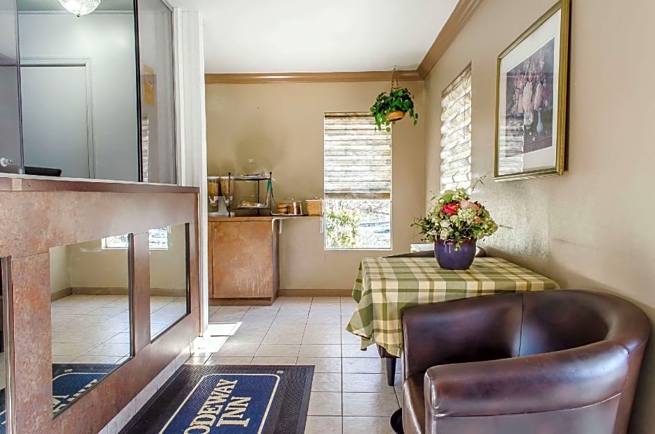 Rodeway Inn Allentown South