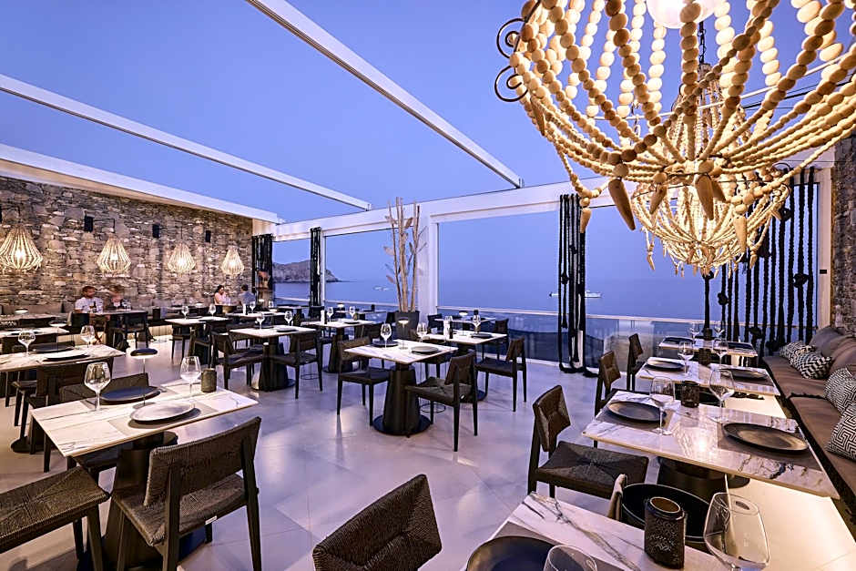 Artemis Deluxe Rooms