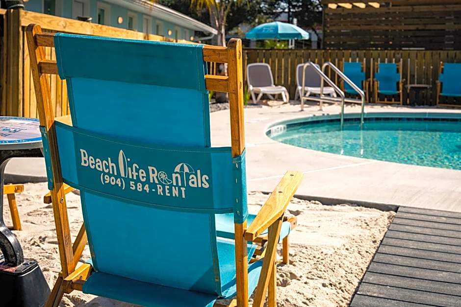 Salt Air Inn & Suites