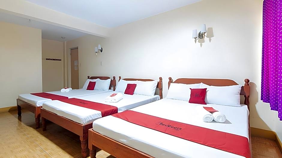 RedDoorz @ Golden Victory Hotel Mabalacat Pampanga