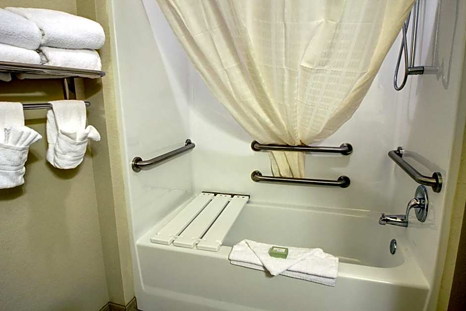 Cobblestone Hotel & Suites - Waynesboro