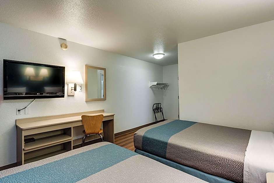 Motel 6-Spokane, WA - West