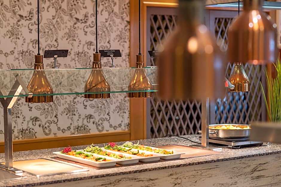 Valentin Reina Paguera - Adults Only