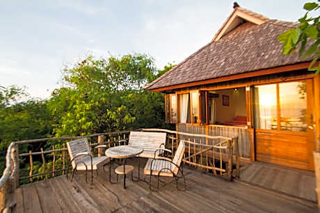 Boa Hill Surf House