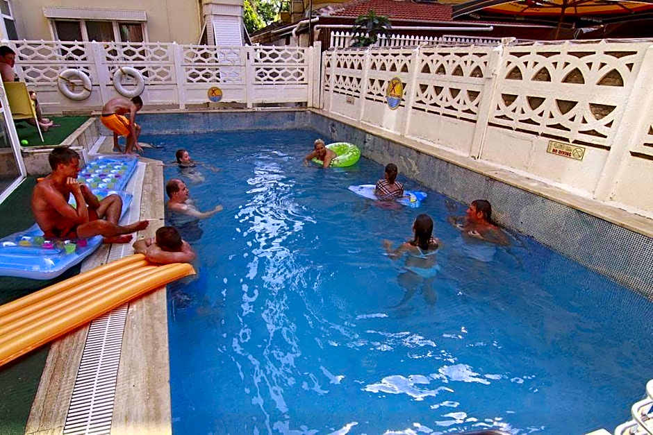 Kleopatra Bavyera Hotel.