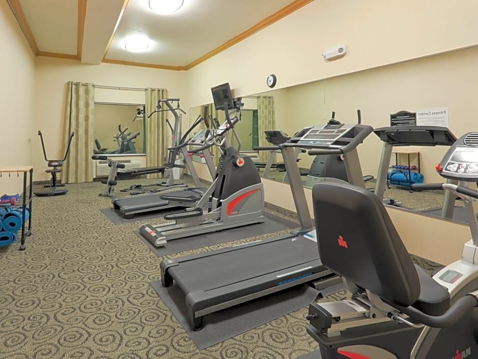 Holiday Inn Express Hotel & Suites Bakersfield Central By IHG