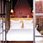 MOB HOTEL Paris Les Puces