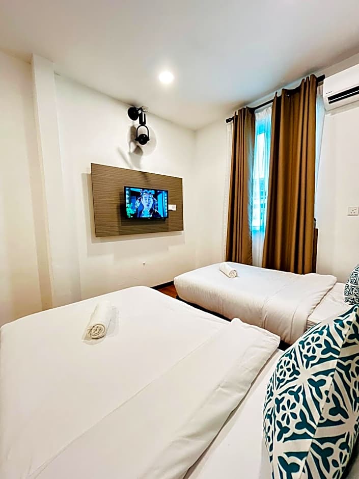 Lestari Inn Boutique Residence - Private Parking