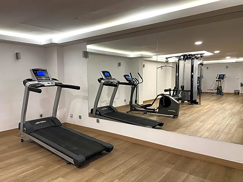 MS AGUAMARINA SUITES