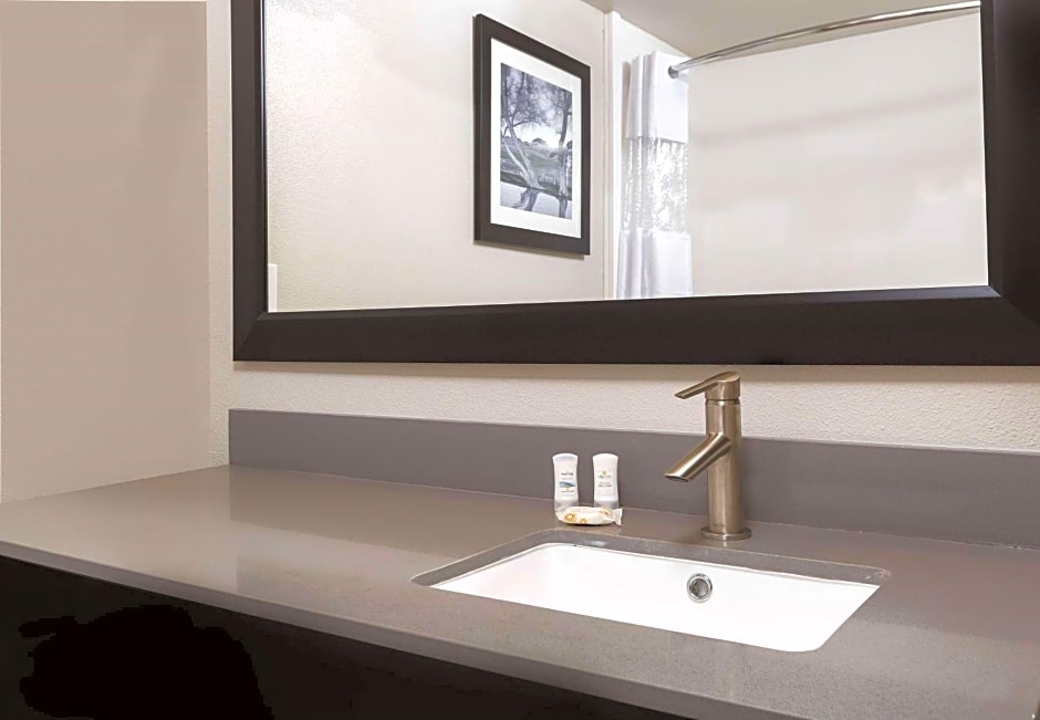 La Quinta Inn & Suites by Wyndham Fairfield - Napa Valley