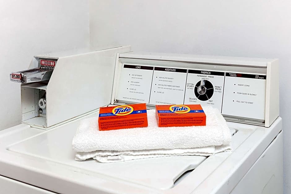 Days Inn by Wyndham Alhambra CA