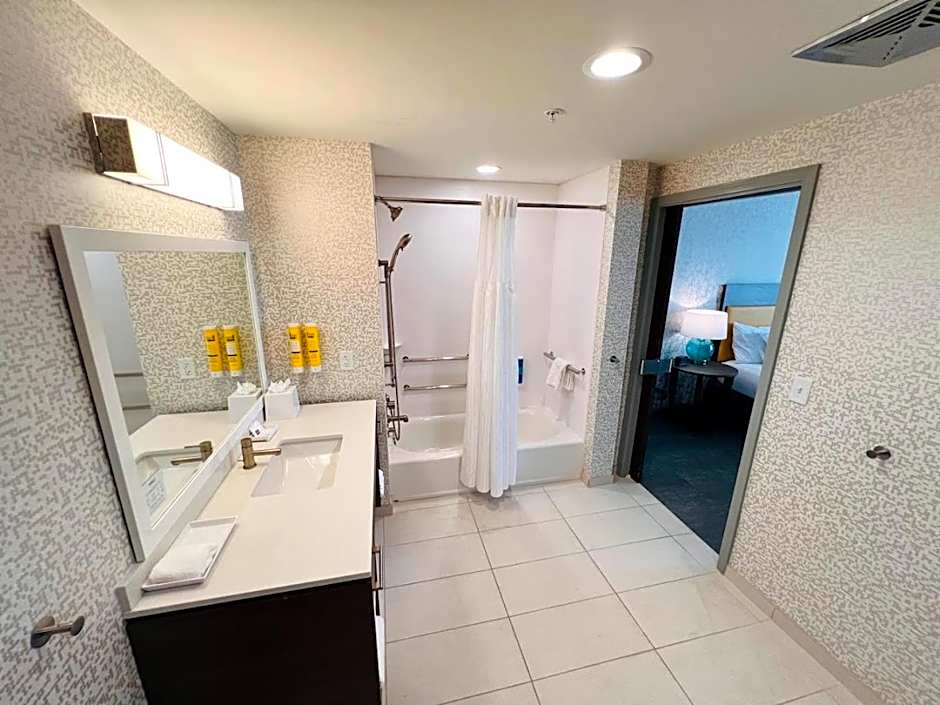 Home2 Suites by Hilton Pensacola Airport Medical Center