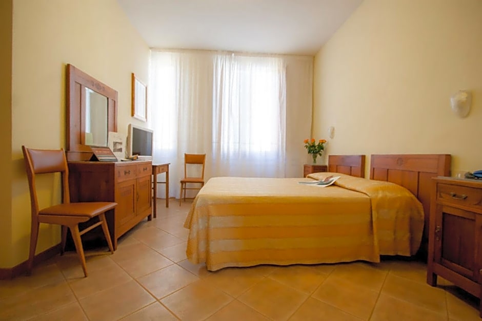 Hotel Savoia & Campana