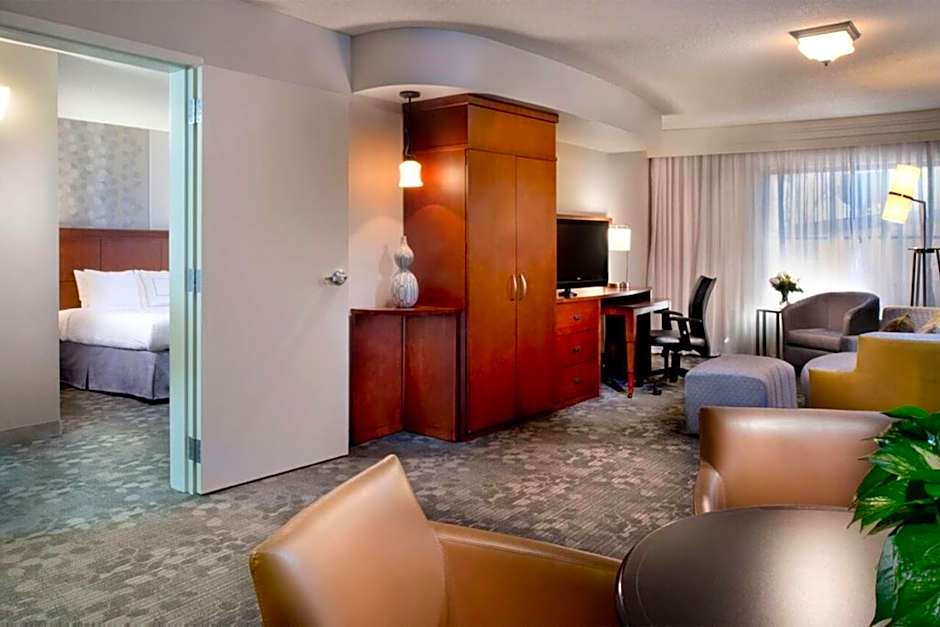Courtyard by Marriott Memphis Collierville