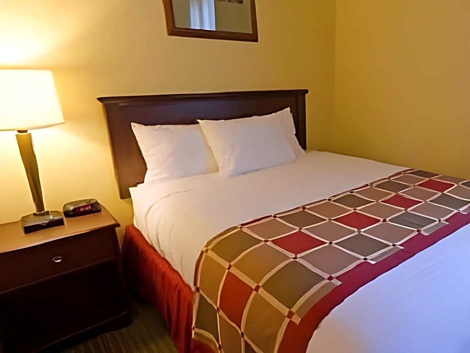 Best Western Plus Ticonderoga Inn & Suites