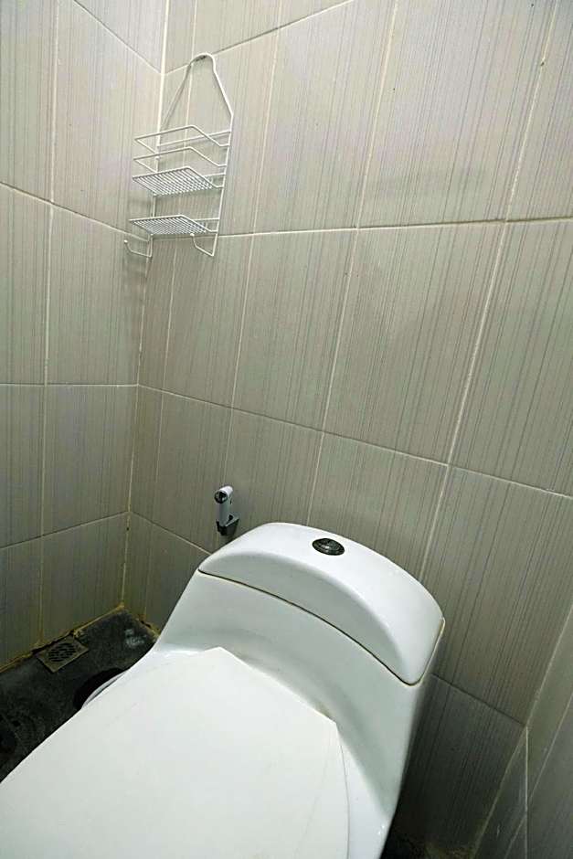 Hotel O Penginapan Permata Hijau Syariah Near Bukit Teletubbies