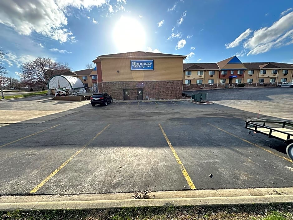 Rodeway Inn & Suites Madison East