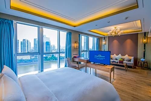 Howard Johnson Riverview Hotel Guangzhou