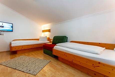 Apartment with Lake View