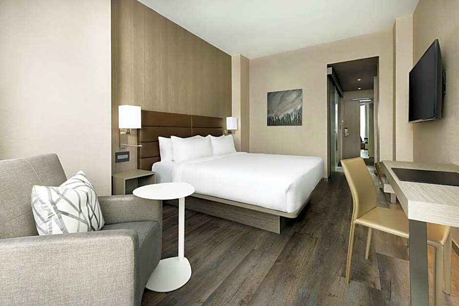 AC Hotel by Marriott Bethesda Downtown