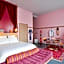 MOB HOTEL Paris Les Puces