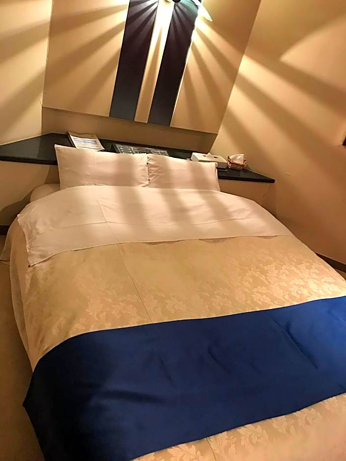 Hotel Tiffany (Adult Only)