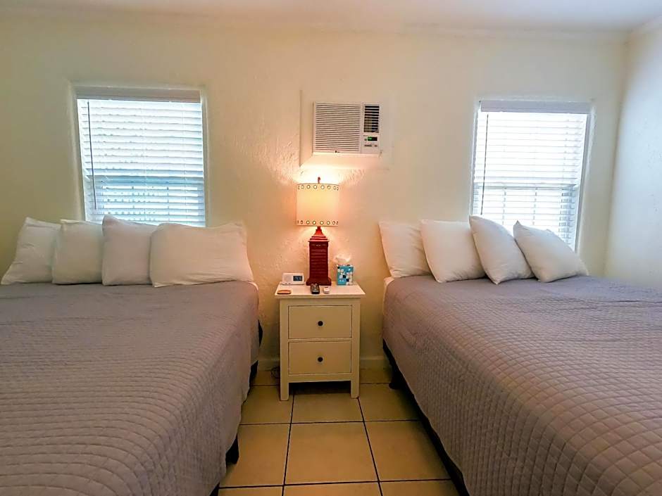 Haley's at Anna Maria Island Inn