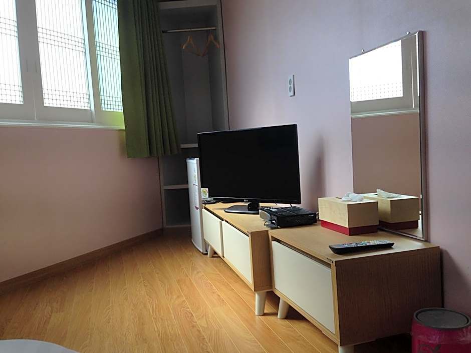 Jeju R Guesthouse