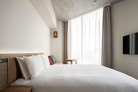 Family Room with Adjoining Double Room and Twin Room - Non-Smoking