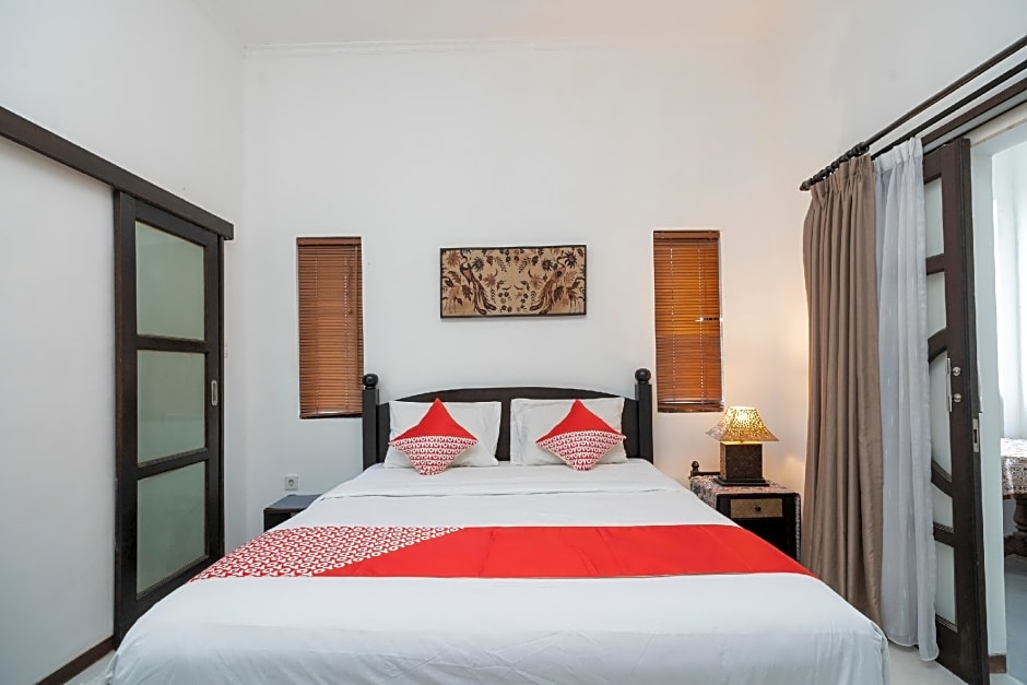 Super OYO 2417 Panen House