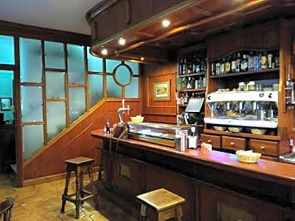 Hostal Restaurante Pacos