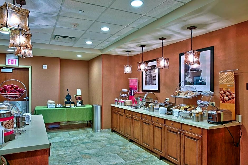 Hampton Inn By Hilton & Suites Scottsdale at Talking Stick