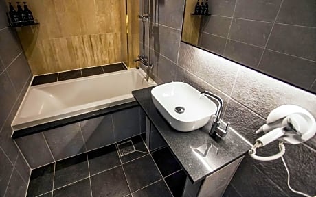 Triple Room with Balcony