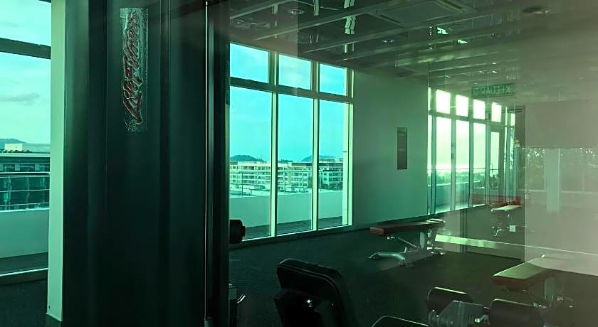 Sunset Seaview Vacation Condos @ Infinity Avenue