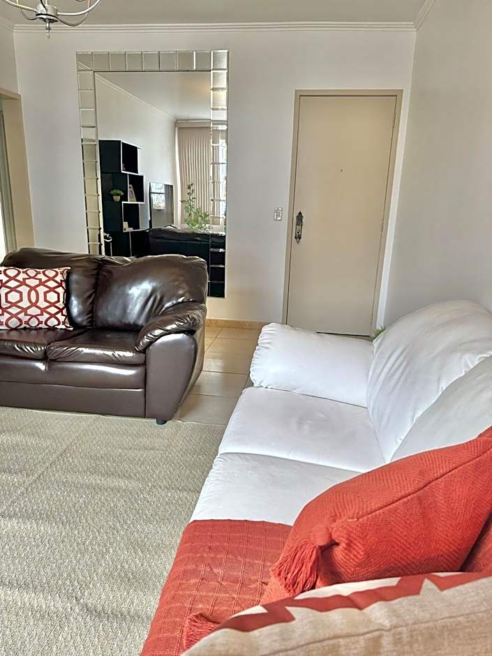 Apartamento com piscina em Olaria