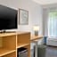 Spark by Hilton Newcomerstown