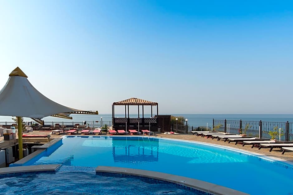 Tiva del Mar Beach Hotel