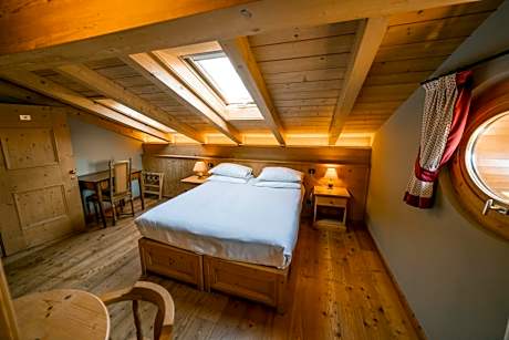 Double or Twin Room - Attic