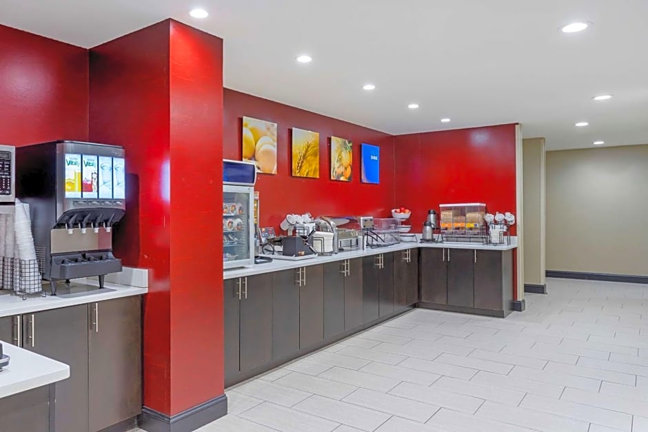 Comfort Inn & Suites near Stadium