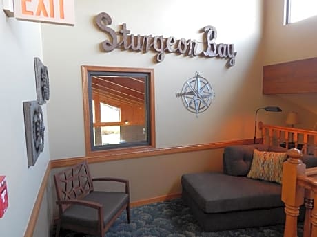 AmericInn by Wyndham Sturgeon Bay