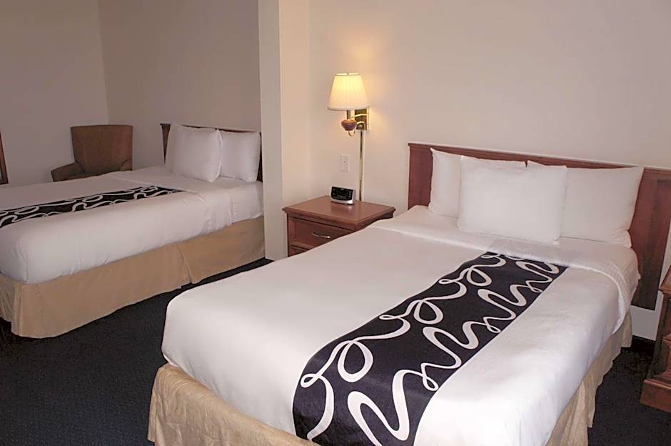 La Quinta Inn & Suites by Wyndham Omaha Airport Downtown