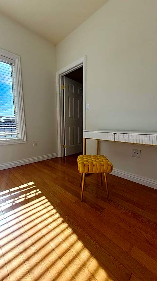 3 Bedroom Hollywood Gem