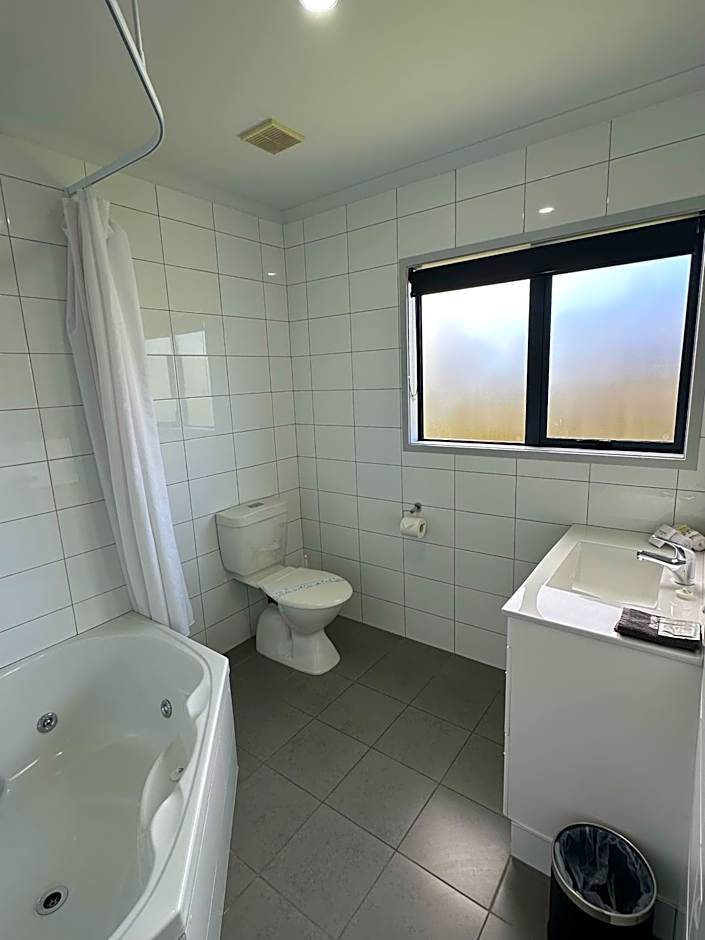 Eastland Pacific Motor Lodge