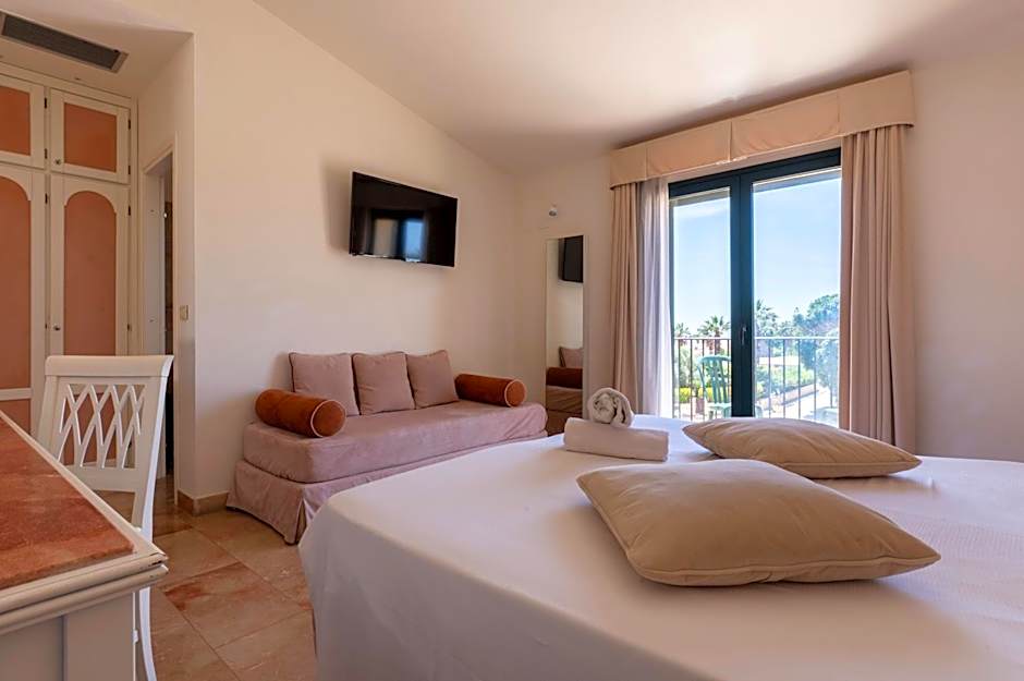 Delfino Beach - CDSHotels