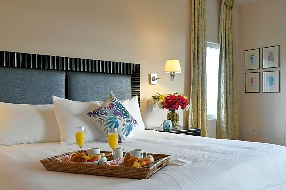 Princess Heights Luxury Condo Hotel