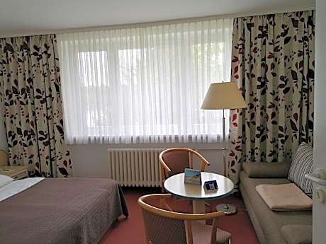 Single Room with Lake View